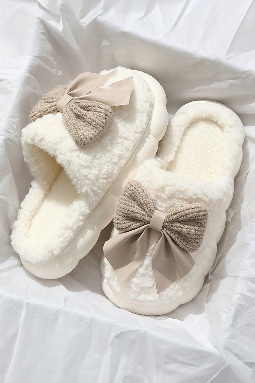 Pink Contrast Bowknot Applique Plush Winter Slippers